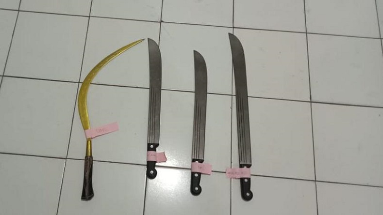 4 Pelajar Ditangkap gegara Tawuran di Ciomas Bogor, Bacok Lawan hingga Luka