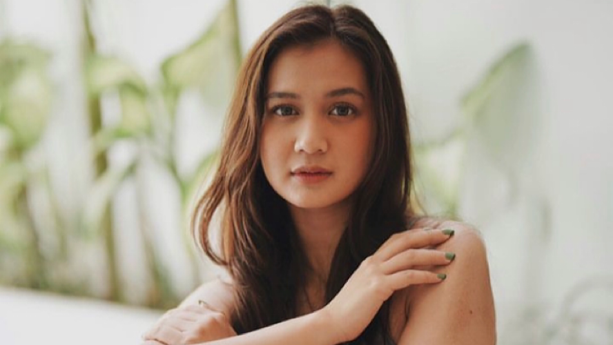 Dea Annisa Bawa Kabar Duka, Ayahanda Meninggal Dunia