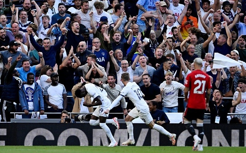 Hasil Liga Inggris 2023/2024: Man United Kalah dari Tottenham Hotspur