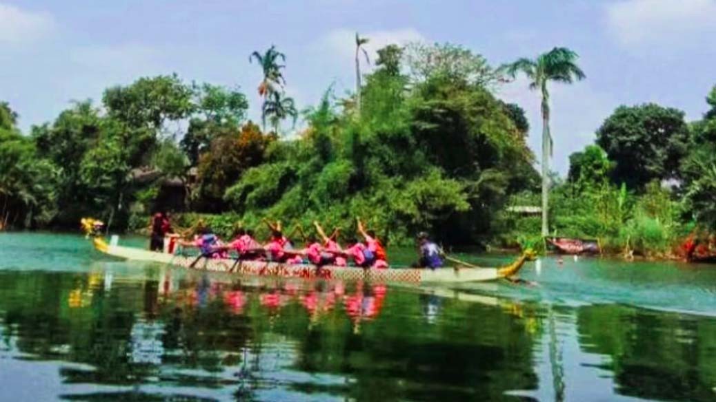 Seru Banget! Lomba Perahu Naga Warnai HUT Ke-78 RI di Situ Tujuh Muara Pamulang