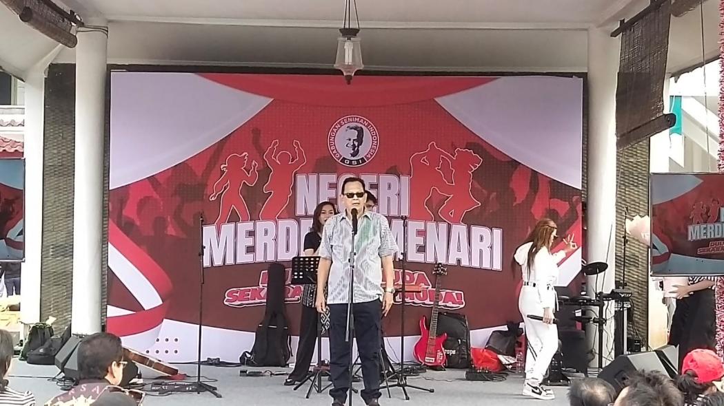 Roy Marten Gelar Acara Negeri Merdeka Menari, Ungkap Harapan untuk Ganjar Pranowo