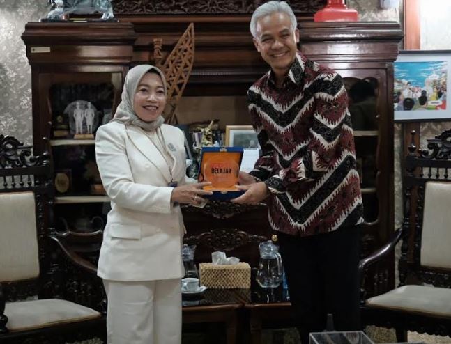 Komitmen Ganjar Sejahterakan Guru di Jateng Diapresiasi Dirjen Kemenristekdikti