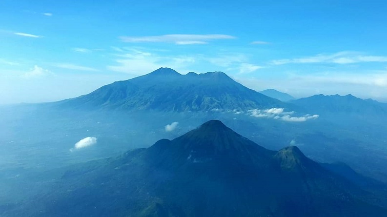 Kisah Mistis Gunung Arjuno Tempat Mahasiswa UB Meninggal, Ada Akar Mimang hingga Istana Raja Gaib