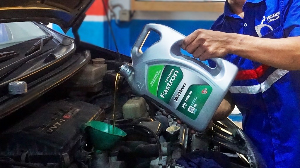 3 Tips Memilih Oli Mesin, Perhatikan Jenis Kendaraan
