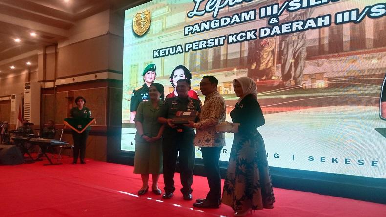 Mayjen TNI Erwin Djatniko Jabat Pangdam III Siliwangi, Ridwan Kamil: Semangat Pimpin 2 Provinsi