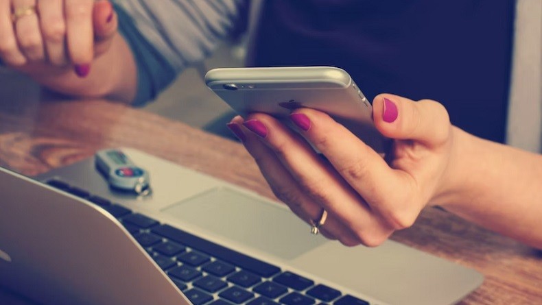 Rugikan Masyarakat, 14.297 Situs Keuangan Ilegal Diputus Akses oleh Kominfo