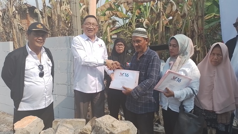 Partai Perindo Bantu Korban Kebakaran di Cianjur, Bantuan Diserahkan secara Langsung