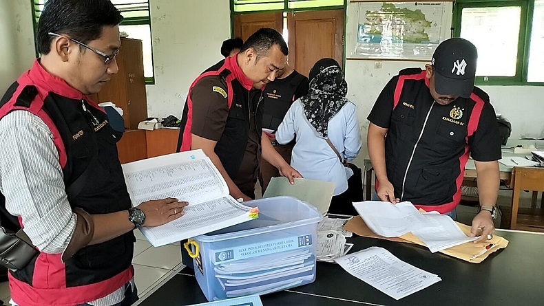 Diduga Manipulasi Data Dana BOS, SMP Swasta di Sukabumi Digeledah Kejaksaan