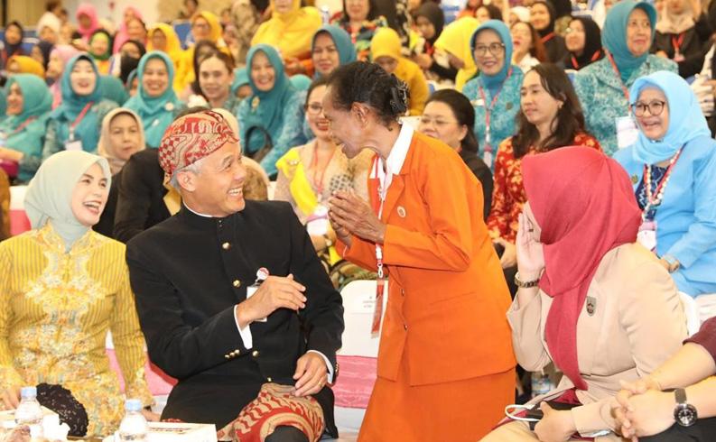  Ganjar Pranowo: Perempuan Harus Terlibat dalam Setiap Pengambilan Keputusan Penting