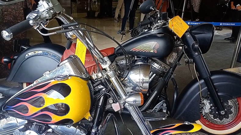 Jerat Bandar Narkoba dengan TPPU, Bareskrim Sita Sejumlah Kendaraan Mewah