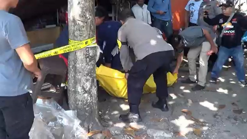 Mayat Pria Tergeletak di Depan Warung Palangka Raya, Warga: Tadi Malam Sempat Minta Minum