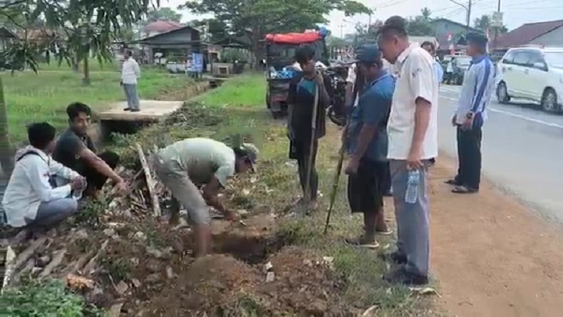 Warga Singkawang Ngeluh Pasokan Air Bersih Tersendat, Ini Langkah Perumda