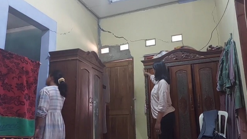Bencana Pergerakan Tanah Landa Greged Cirebon, 4 Rumah Rusak Berat dan 50 Terancam