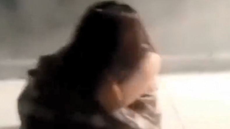 Viral Suami Gerebek Istri Hanya Pakai Sarung di Kamar Kos Bareng Pria Lain, Si Wanita Histeris