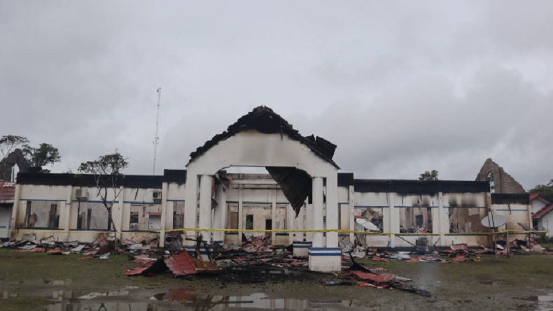Usut Penyebab Kebakaran Gedung Serbaguna Yahukimo, Polisi Olah TKP
