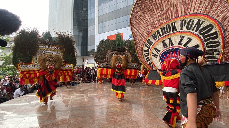 Pawai Budaya Reog Ponorogo di Jakarta Meriah, Diawali Penampilan Tari Legong dan Dadak Merak