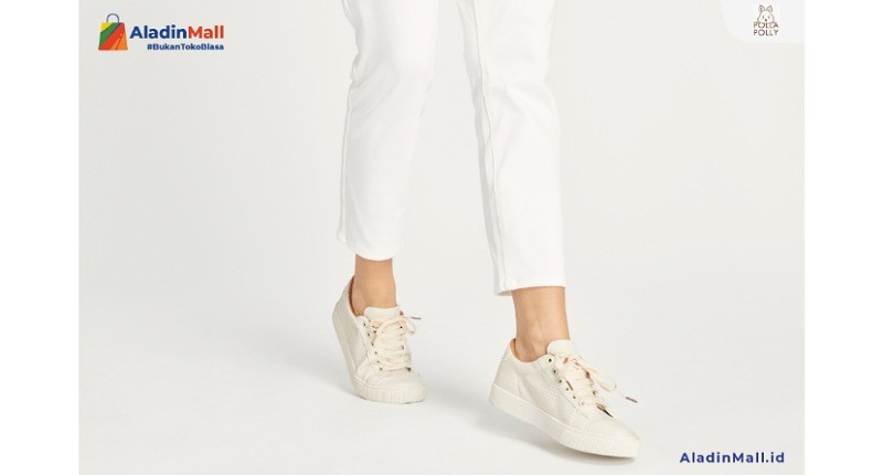 Mix & Match Sepatu Sneakers Wanita Ini Bikin Looks Kamu Kaya Eonni Korea Lho!