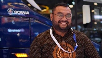 Lihat Sahabat Tak Sengaja Rusak Bus di GIIAS, Bos PO SAN Pasang Badan Mobil Langsung Dibeli