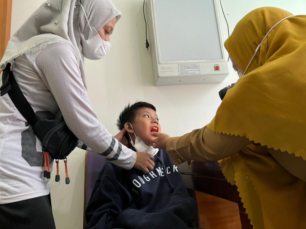 Terima Bantuan Alat Kesehatan dari MNC Peduli, Kepala Puskesmas: Ini Sangat Membantu Kami 