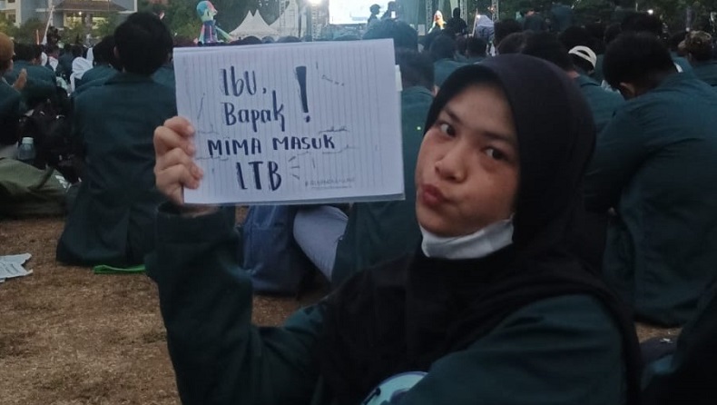 Kisah Inspiratif Tamima, Mahasiswa Termuda ITB Usia 16 Tahun Lulus SNBP