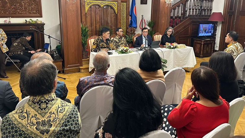 Kunjungi Ceko, Menkumham Jamin Para Eksil Dapat Kemudahan Kembali ke Indonesia