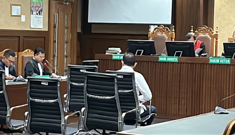  Rafael Alun Didakwa Terima Gratifikasi Rp16,6 Miliar Bersama Istrinya