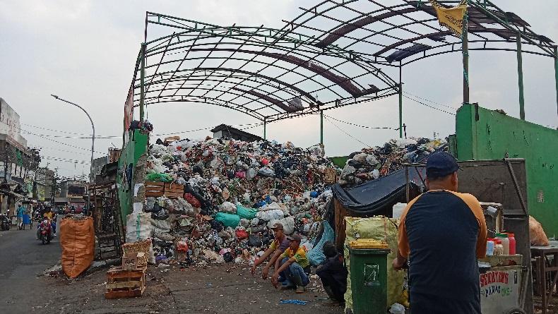 Kuota TPA Darurat Sarimukti KBB Terbatas, Sampah di Bandung Masih Numpuk