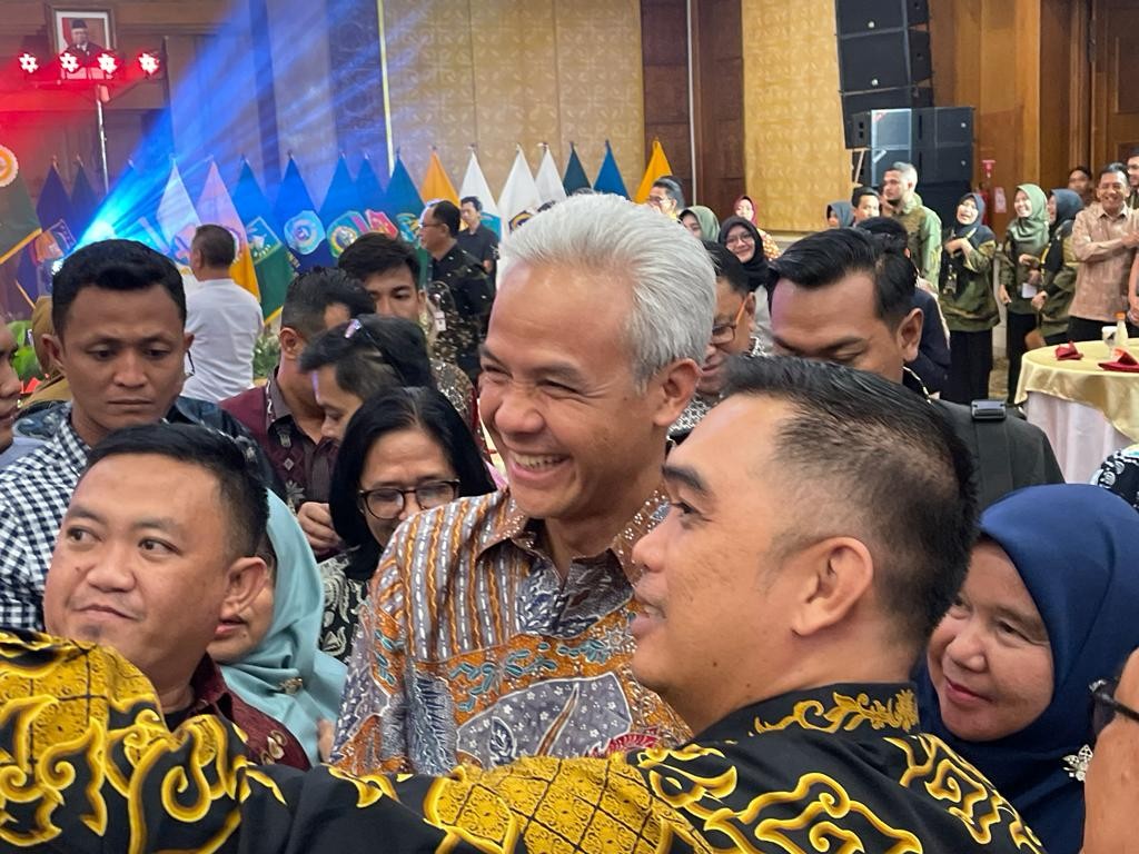 Terungkap! Ini Obrolan Jokowi bersama Ganjar saat Kunjungan ke Pekalongan