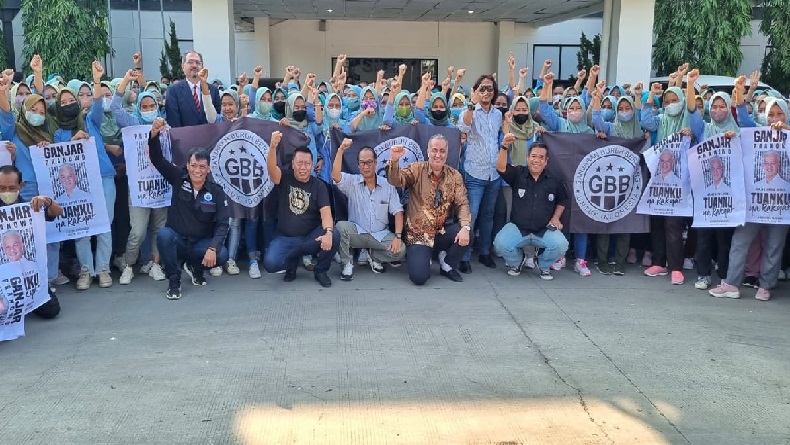 Dukungan Buruh untuk Ganjar Pranowo Semakin Bergemuruh dari dalam Pabrik di Subang