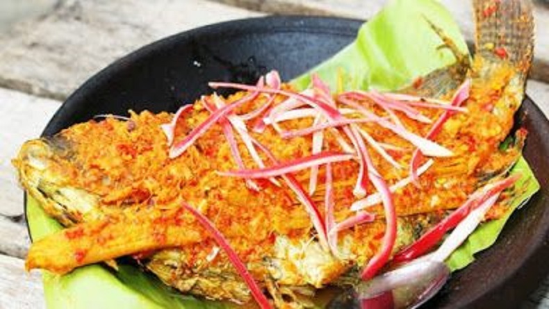 10 Makanan Khas Karo, Nomor 7 Bahan Utamanya Ulat Sagu