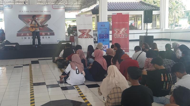 Audisi X Factor di Surabaya Meriah, Ratusan Peserta Tampilkan Bakat Unik yang Dicari Juri
