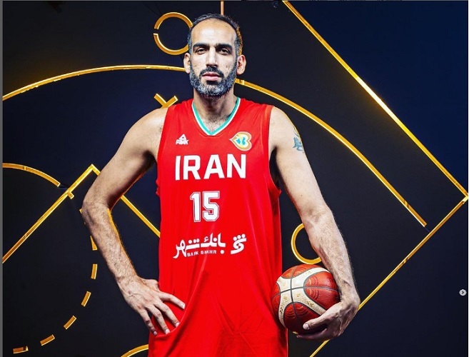 Mengharukan! Kapten Timnas Basket Iran Pensiun di Indonesia Arena