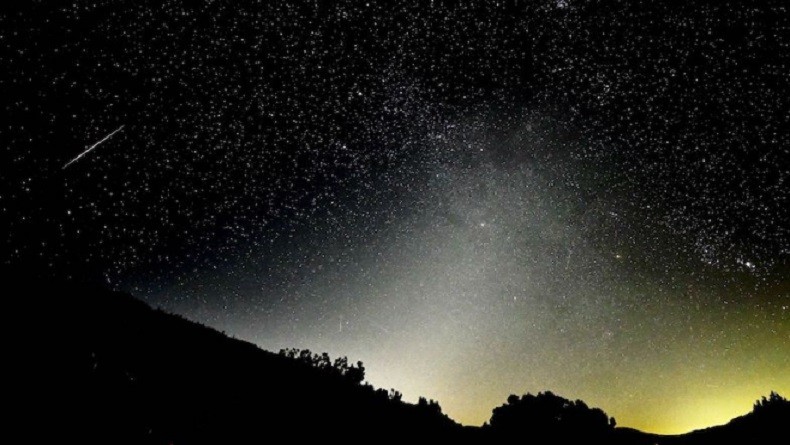 Ada Fenomena Cahaya Zodiak Bulan Ini, Apa Itu?