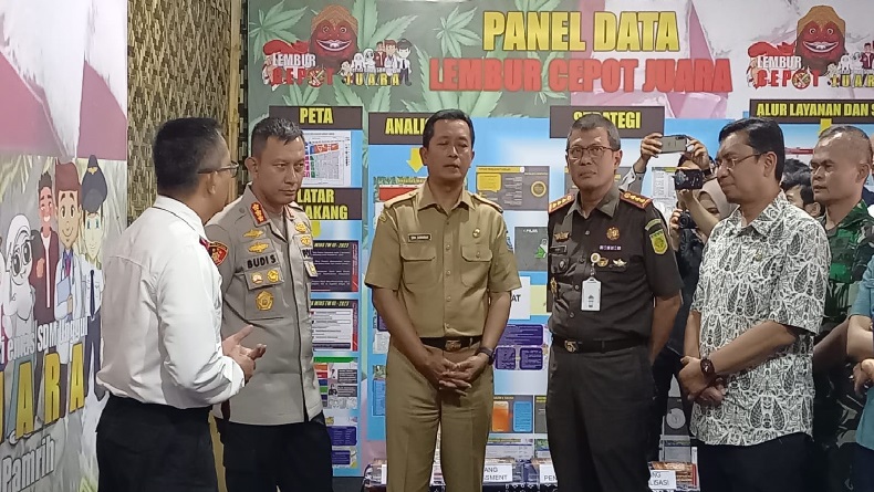 Upaya Berantas Narkoba, Polrestabes Bandung Luncurkan Lembur Cepot Juara di Andir 