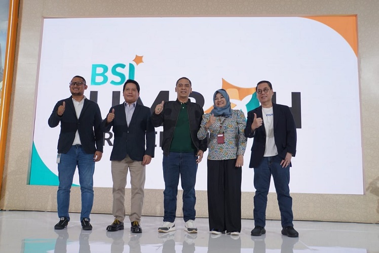 Perkuat Pengembangan Islamic Ecosystem, BSI Gelar Umrah Travel Fair