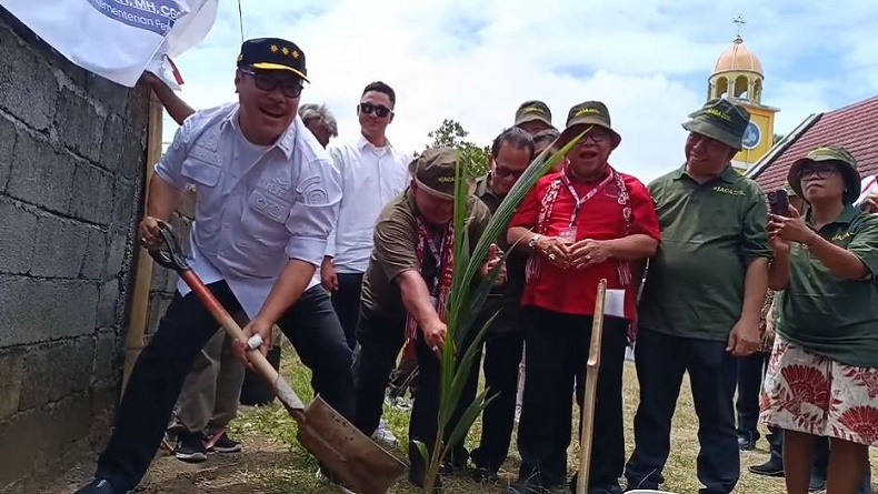 Irjen Kementan Dorong Gerakan Menanam saat Peringatan 90 Tahun Gereja KGPM di Manado