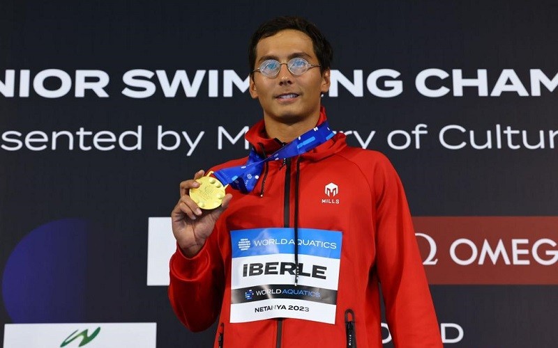 Ukir Sejarah, Felix Victor Iberle Sabet Medali Emas Kejuaraan Renang Junior Akuatik Dunia 2023