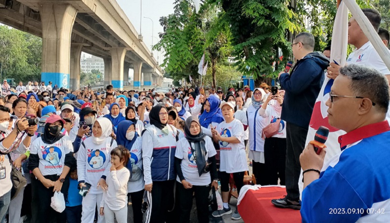 Ratusan Warga Ikuti Jalan Sehat Partai Perindo di Jalan Yos Sudarso 