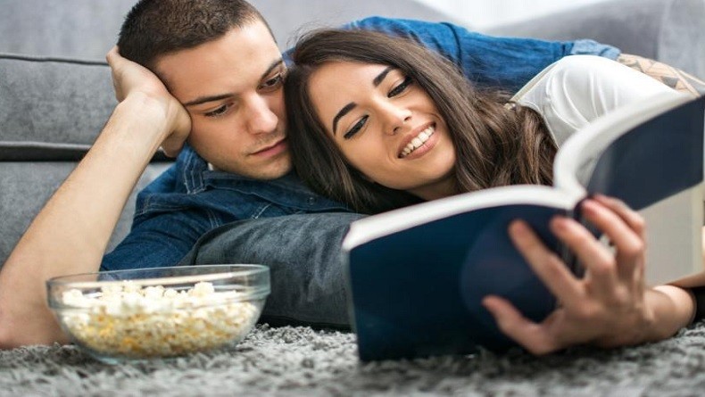 Sapiosexual, Definisi dan Ciri-Ciri Orang Terangsang pada Kecerdasan