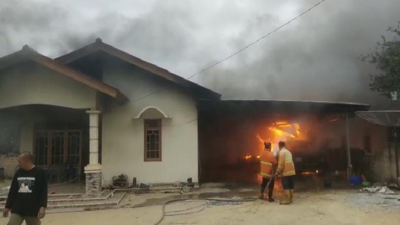 Kebakaran Hari Ini di Bangka Barat, 1 Rumah dan Mobil Hangus Terbakar