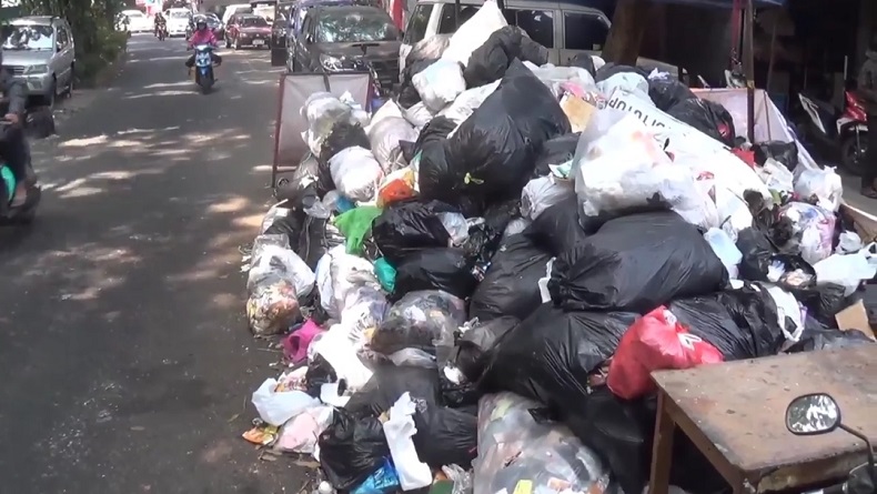 Atasi Sampah Overload, Pemkot Bandung Kebut Pembangunan TPS Gedebage