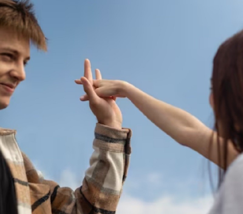 Waspada! Ini Ciri-Ciri Kamu Jadi Korban Ghosting