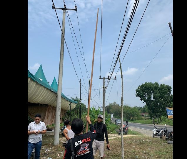 Tragis! 4 Warga Tewas Tersengat Listrik saat Pindahkan Tenda Pesta di Rokan Hilir
