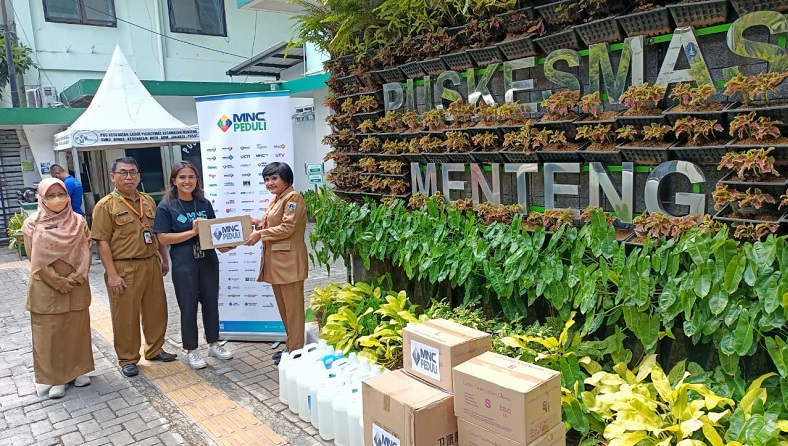 MNC Peduli Salurkan Bantuan APD ke Puskesmas Menteng