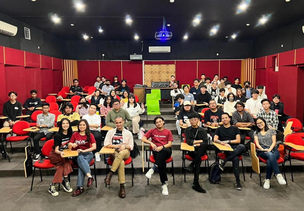 Penuh Keseruan, Vision+ Adakan Nobar CinLock: Love, Camera, Action Bersama Para Cast