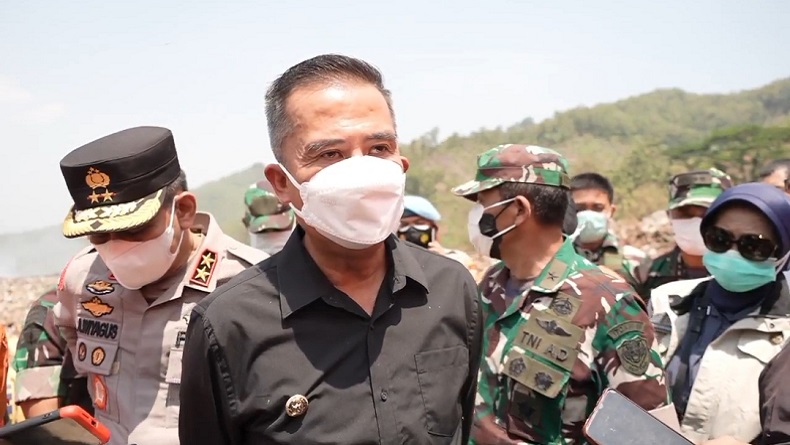 TPA Sarimukti Masih Terbakar, Ini Langkah yang Dilakukan Pj Gubernur Jabar
