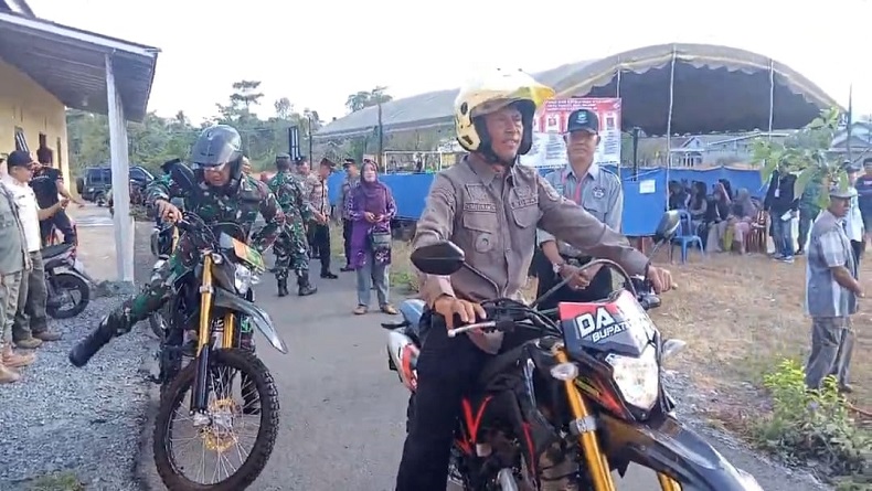 Bupati Tanah Laut Pantau Pilkades Serentak 2023, Pastikan Aman dan Kondusif 
