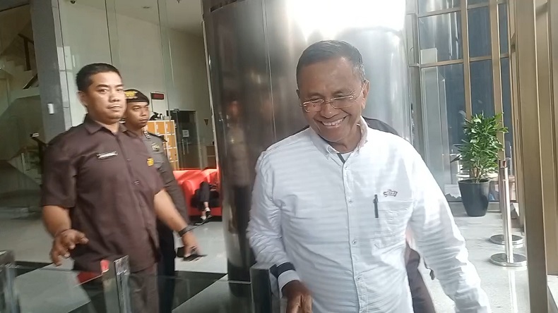 Dahlan Iskan Tersangka Penggelapan, Kuasa Hukum Sebut Belum Terima Surat Resmi