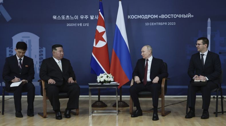 Waduh, Kursi Kim Jong Un Disemprot Disinfektan Sebelum Pertemuan dengan Vladimir Putin