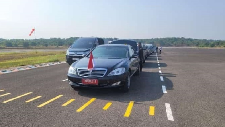 Hari Ini Presiden Jokowi ke Karawang Tinjau Pabrik Baterai dan Gudang Beras
